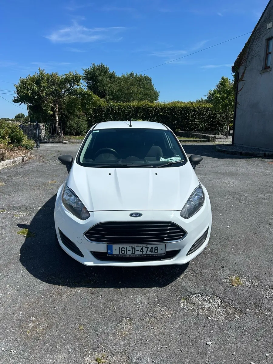 Fiesta Van - Image 1