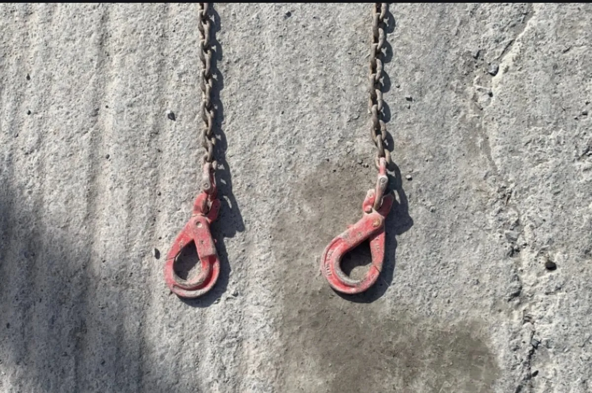 8ft Long 2-Leg Lifting Chain – Heavy Duty - Image 4