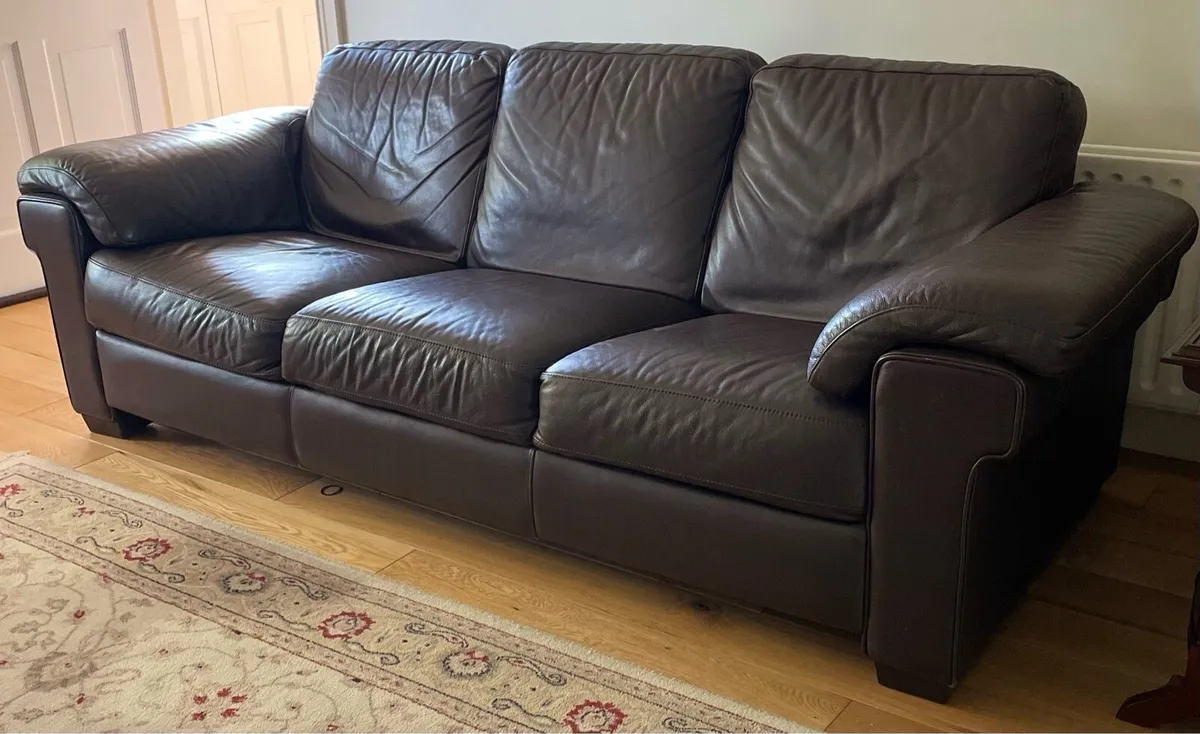 Leather couch - Image 3