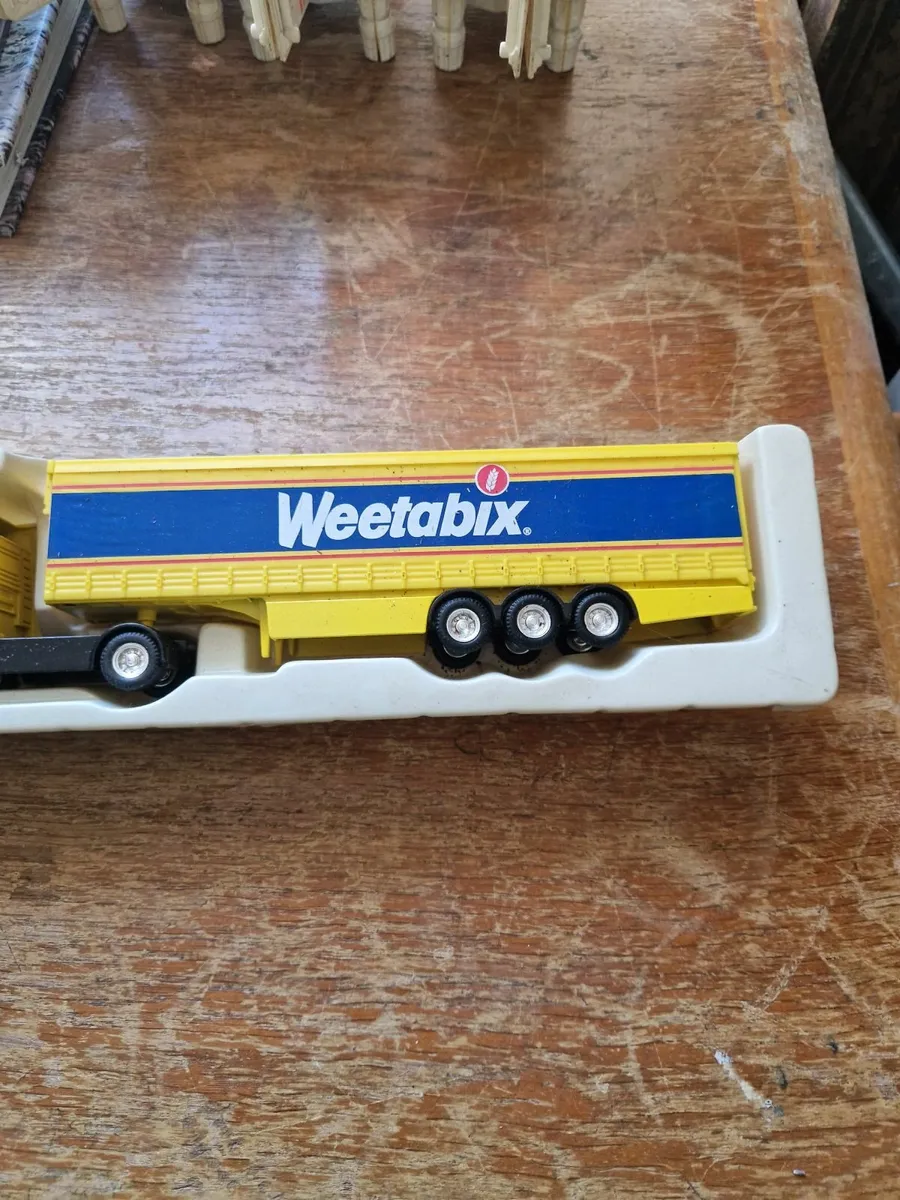 Corgi Weetabix Truck - Image 2