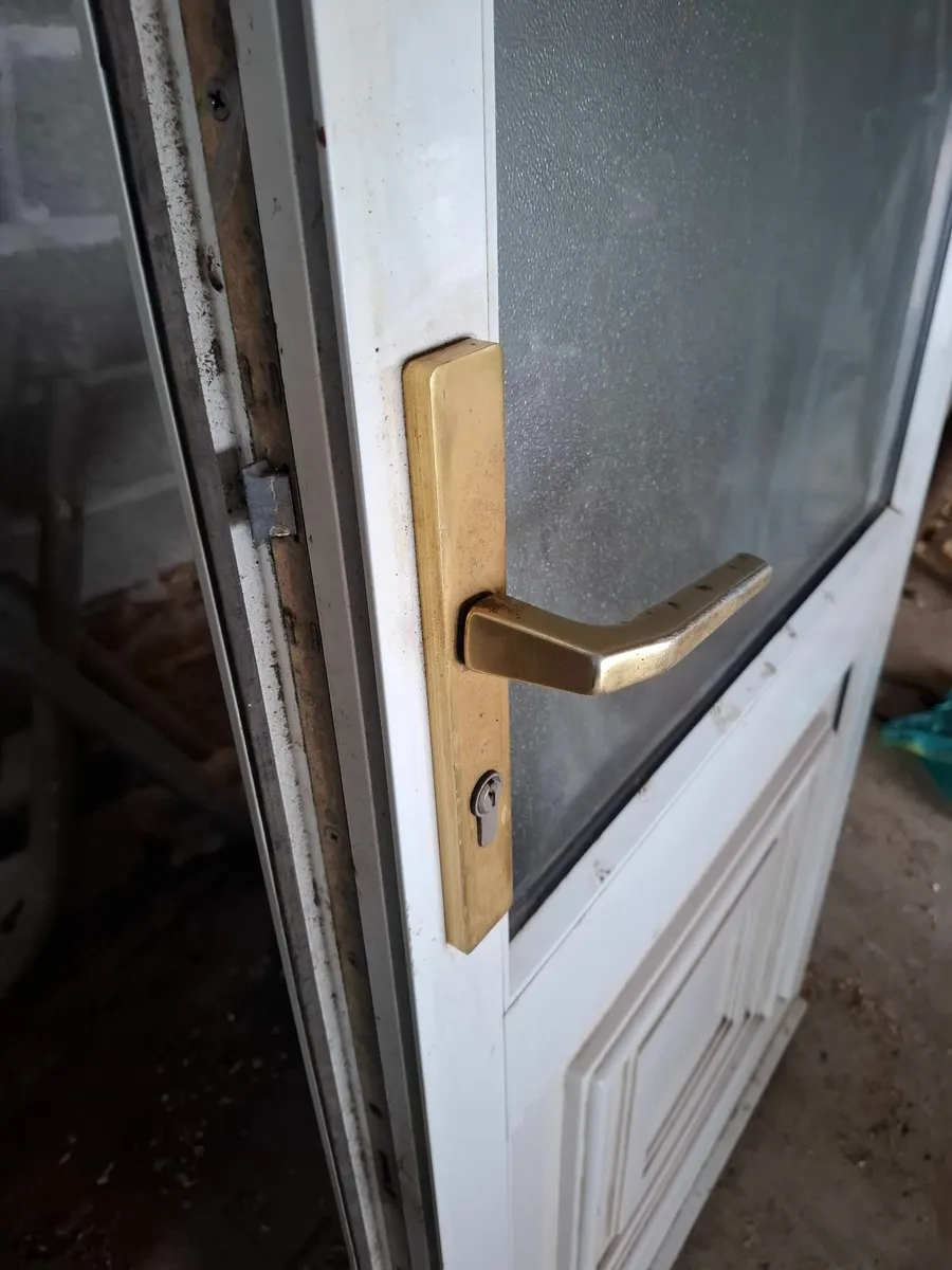 Door - Image 2
