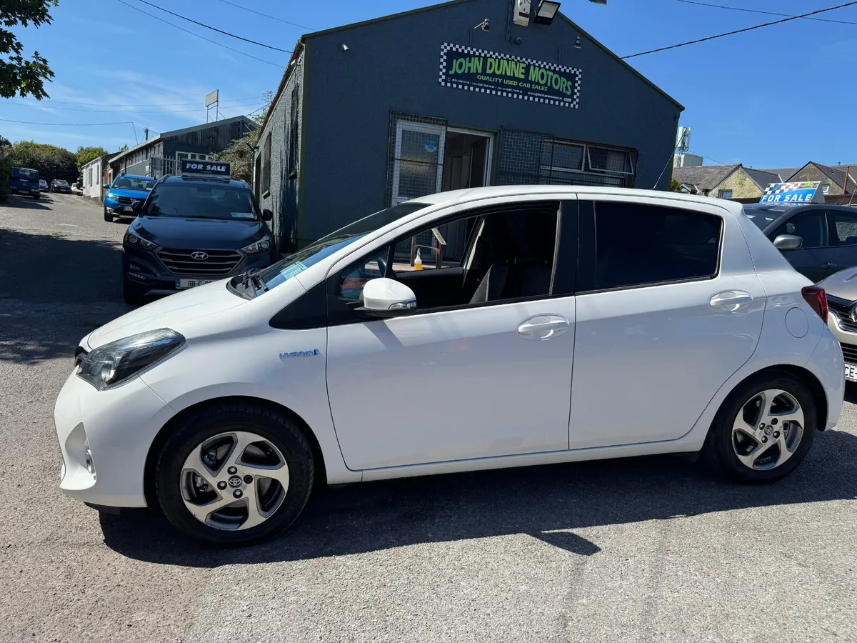 Toyota Yaris Hybrid Automatic - Image 2