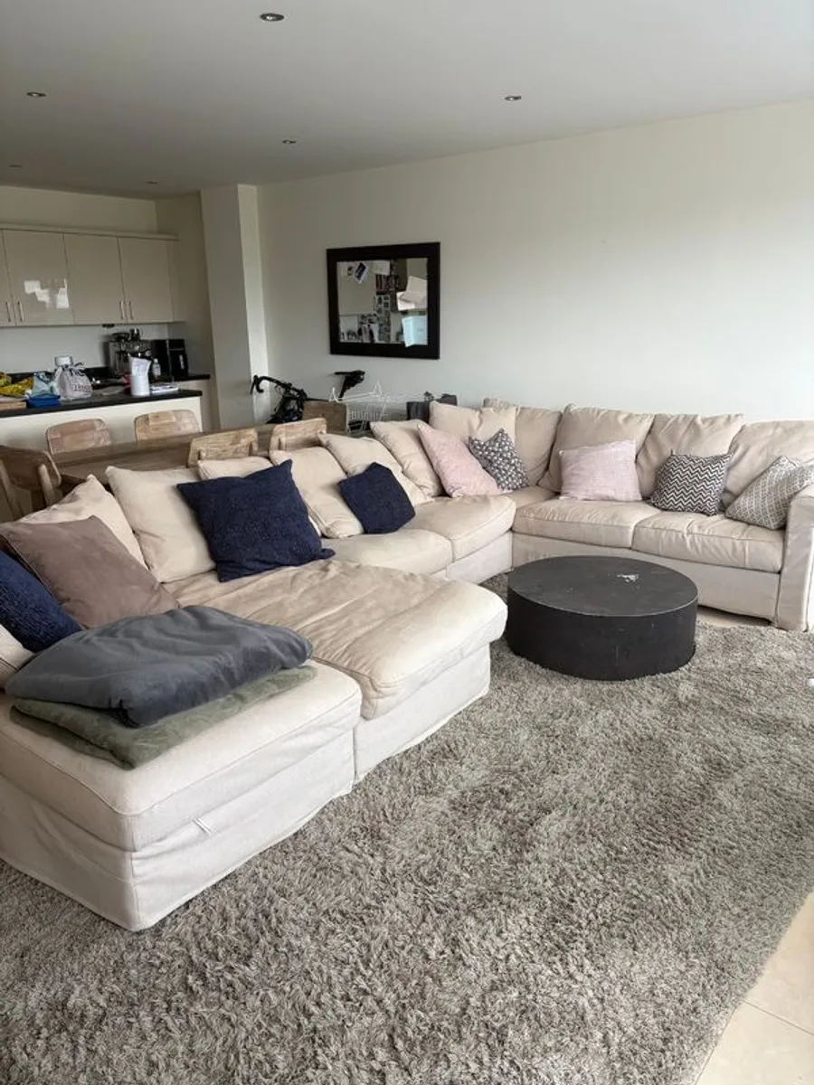 Sectional sofa (cushions included) - Image 2