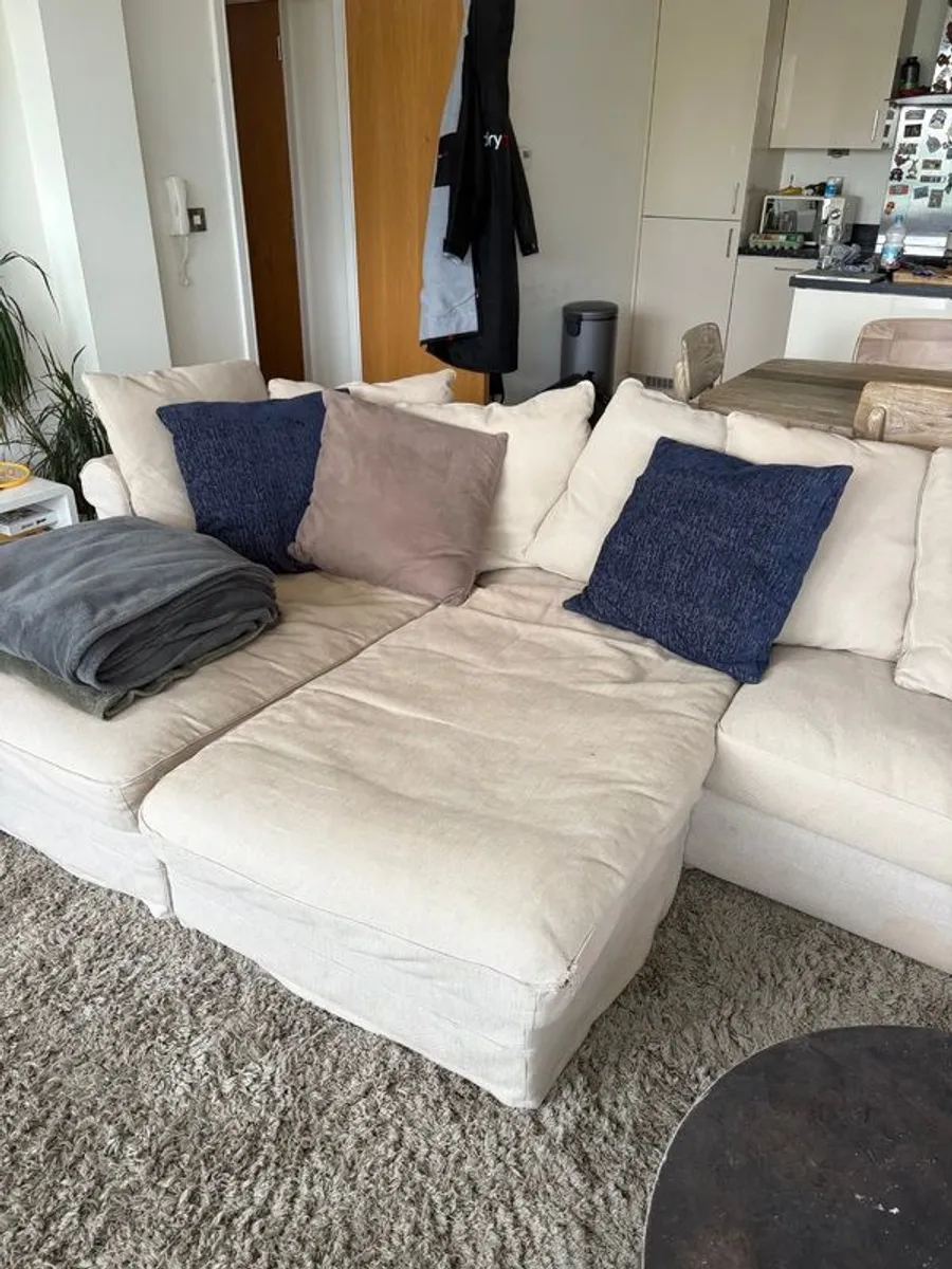 Sectional sofa (cushions included) - Image 3