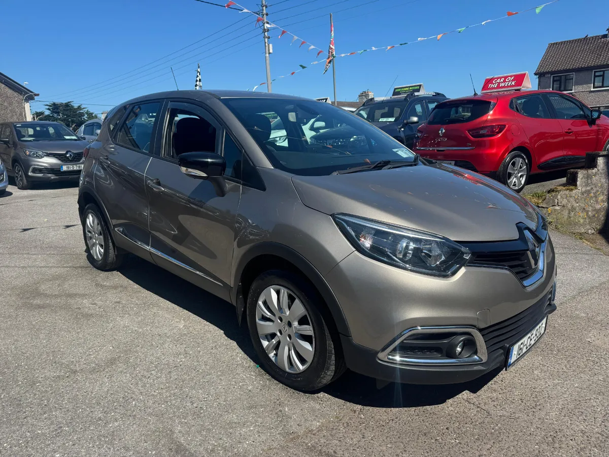 Renault Captur Low mileage - Image 2