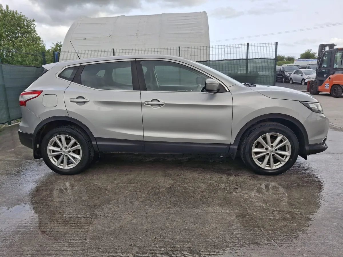 2014 Nissan Qashqai 1.5 Diesel - Image 4