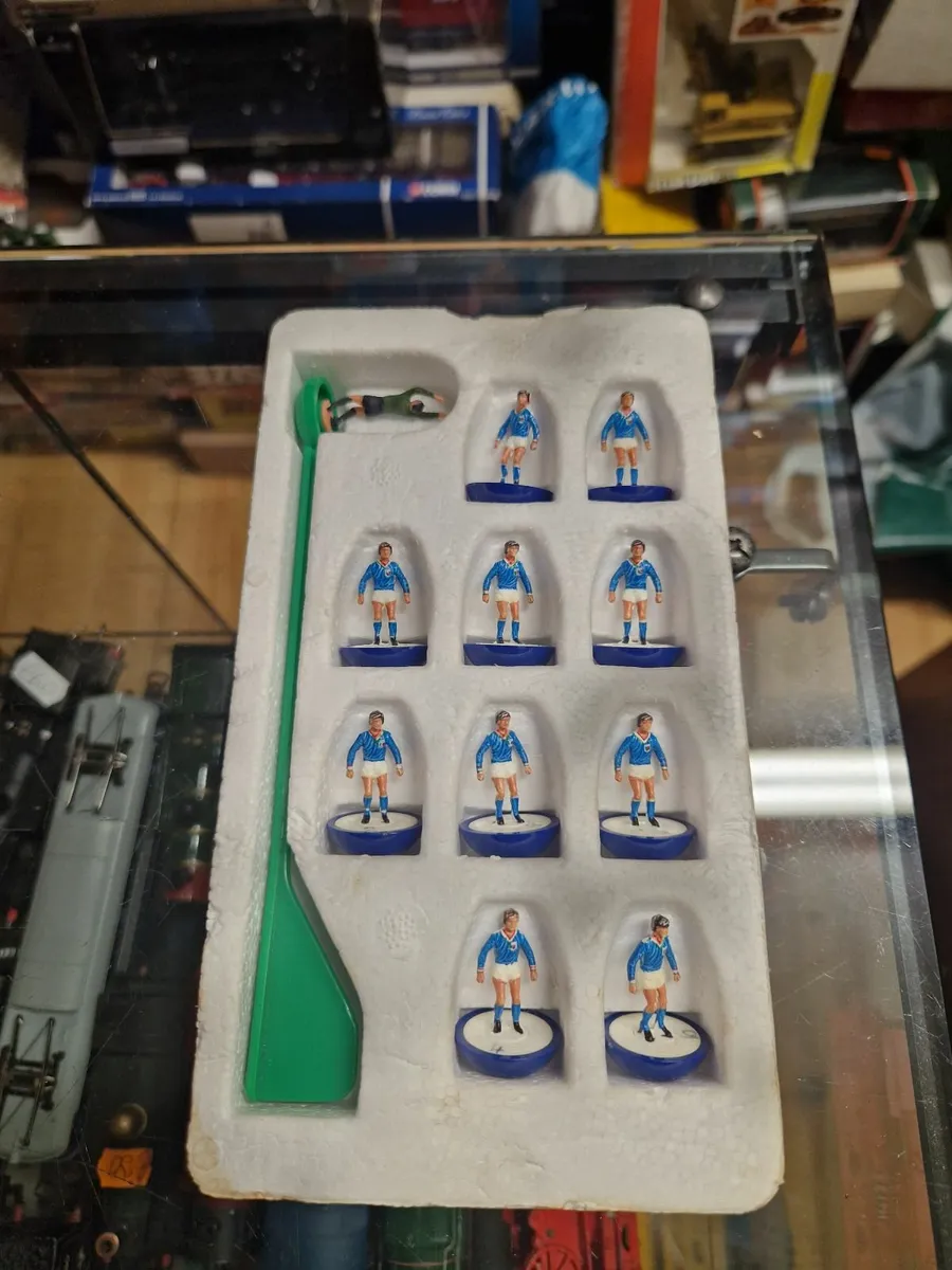 Vintage Subbuteo Football Team Italian - Image 2
