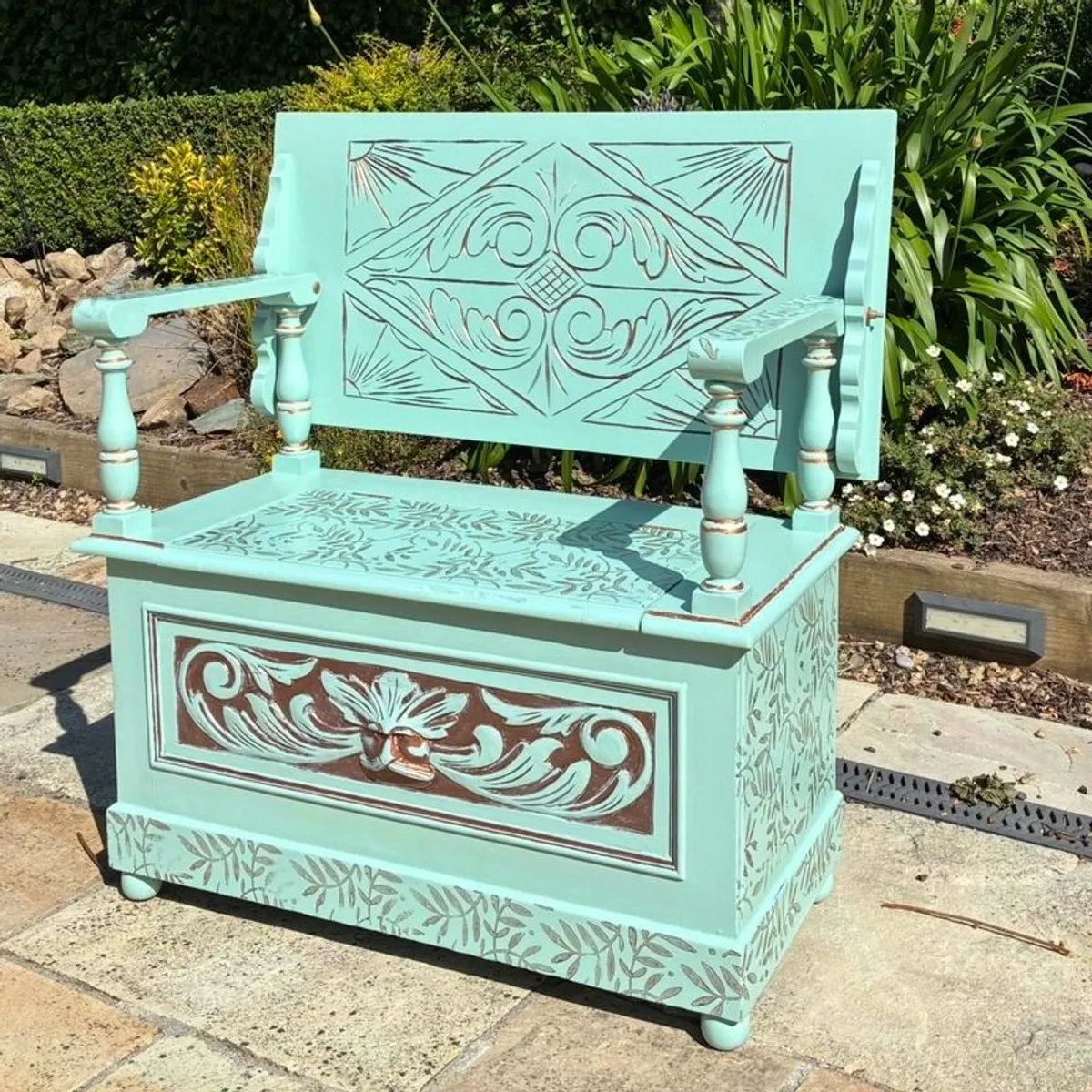 Bench/ 2 tier Table - Image 1