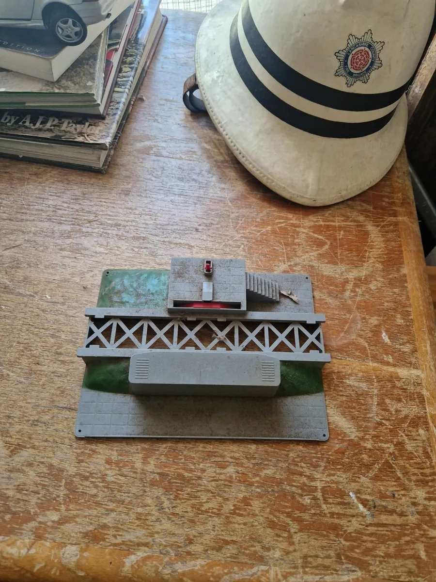 Hornby Lima OO Gauge Industrial Ramp - Image 2