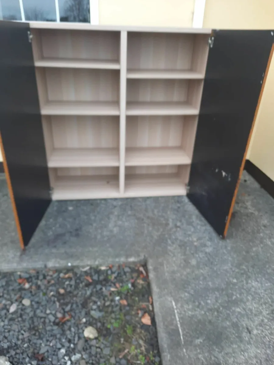 Cabinet - Image 4