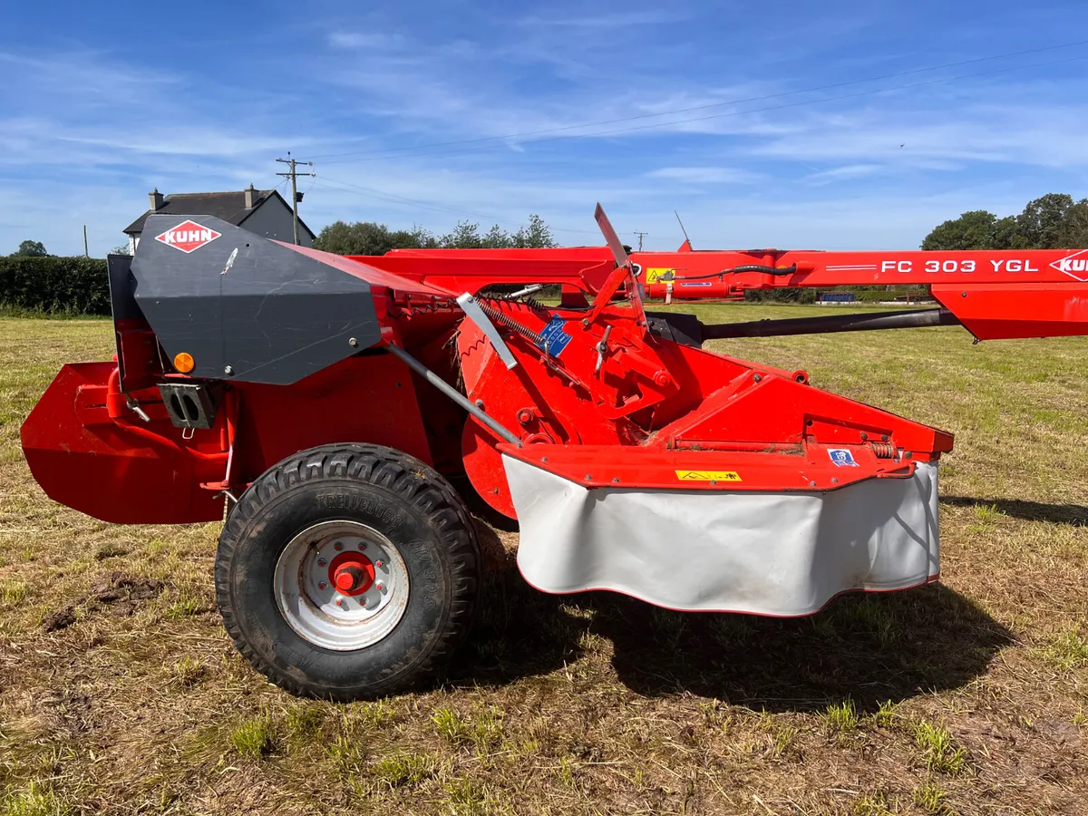 Kuhn FC303 YGL Mower - Image 2