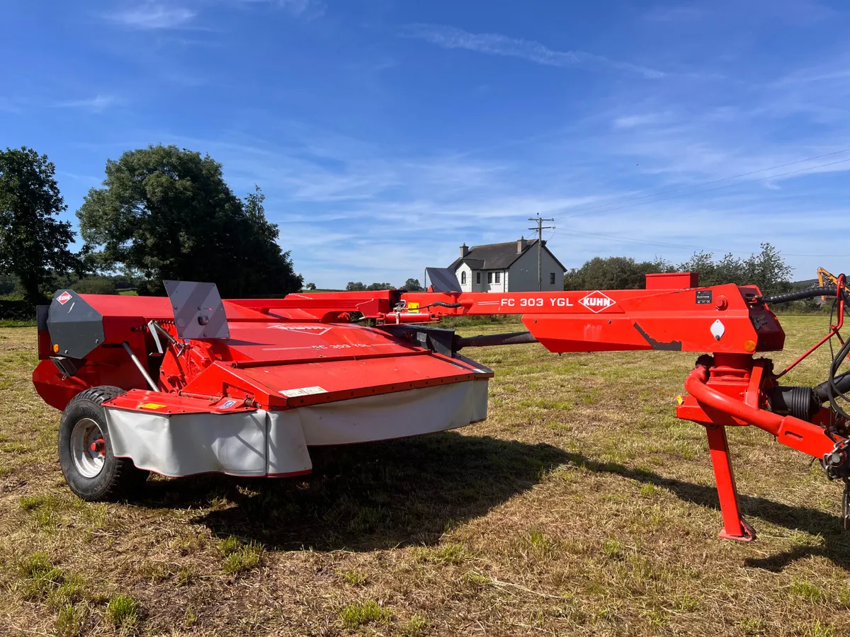 Kuhn FC303 YGL Mower - Image 1