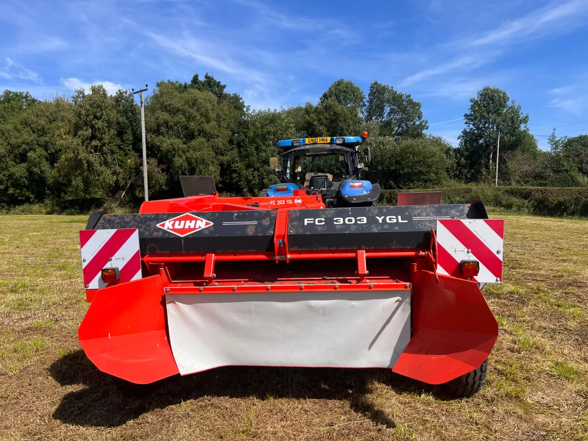 Kuhn FC303 YGL Mower - Image 3