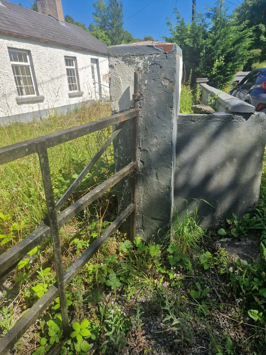 Large Gate - Image 2