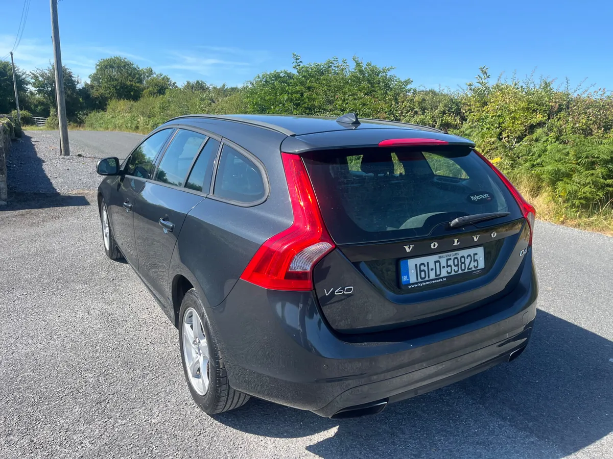 Volvo V60 2016 D4  190bhp - Image 4