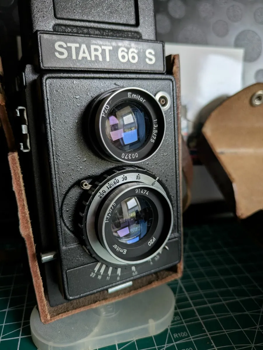 Start 66 S Twin lens reflex camera Made in Poland - Image 3