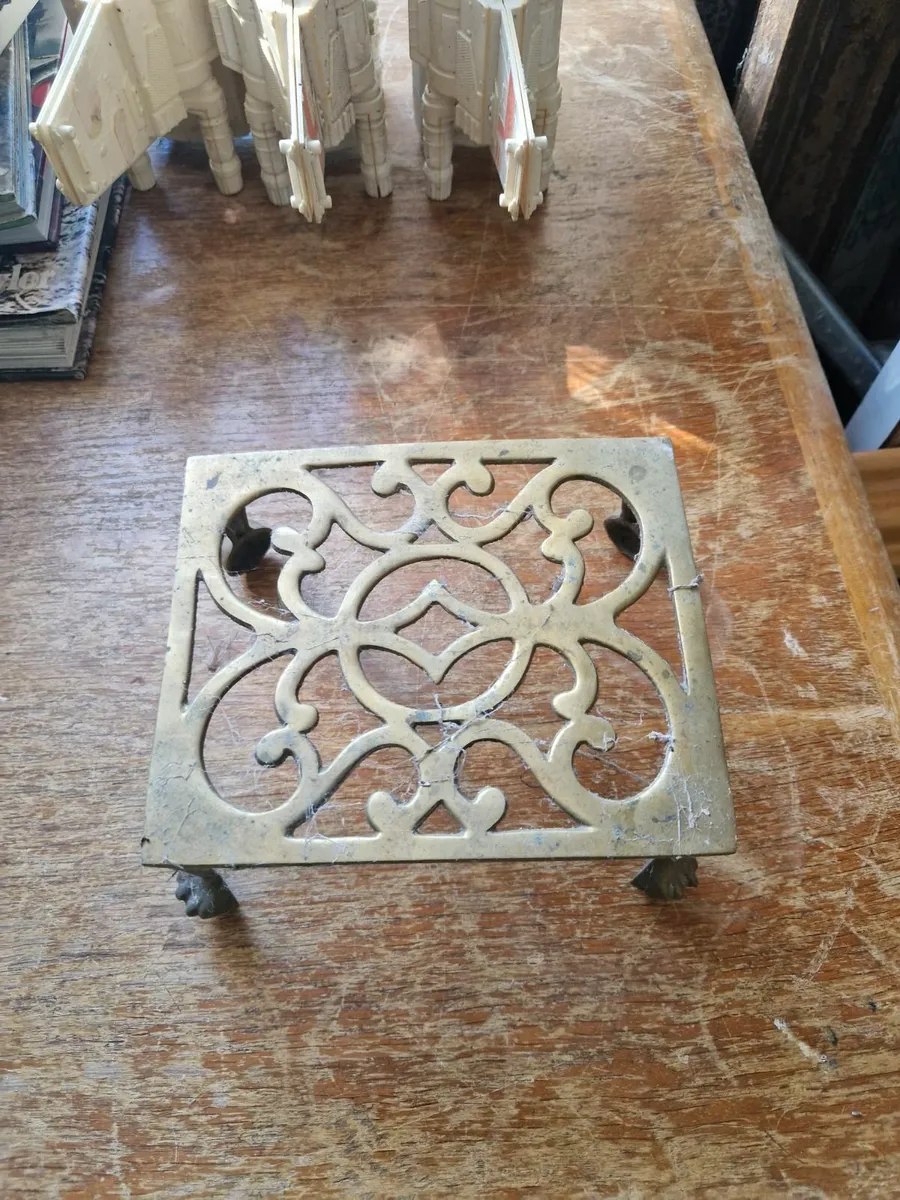 Vintage Brass Stand - Image 2