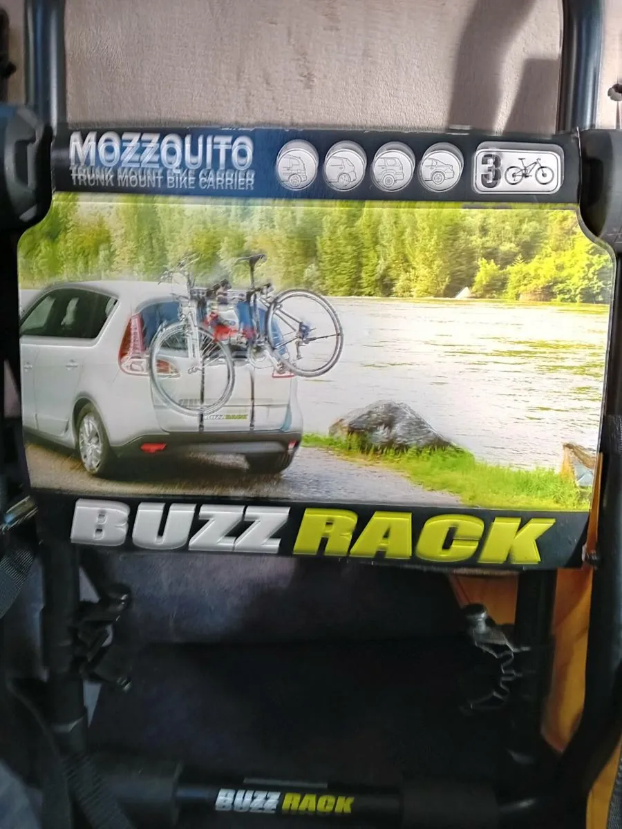 BIKE RACK FOR 3 BIKES NEW IN PACKAGE - Image 2