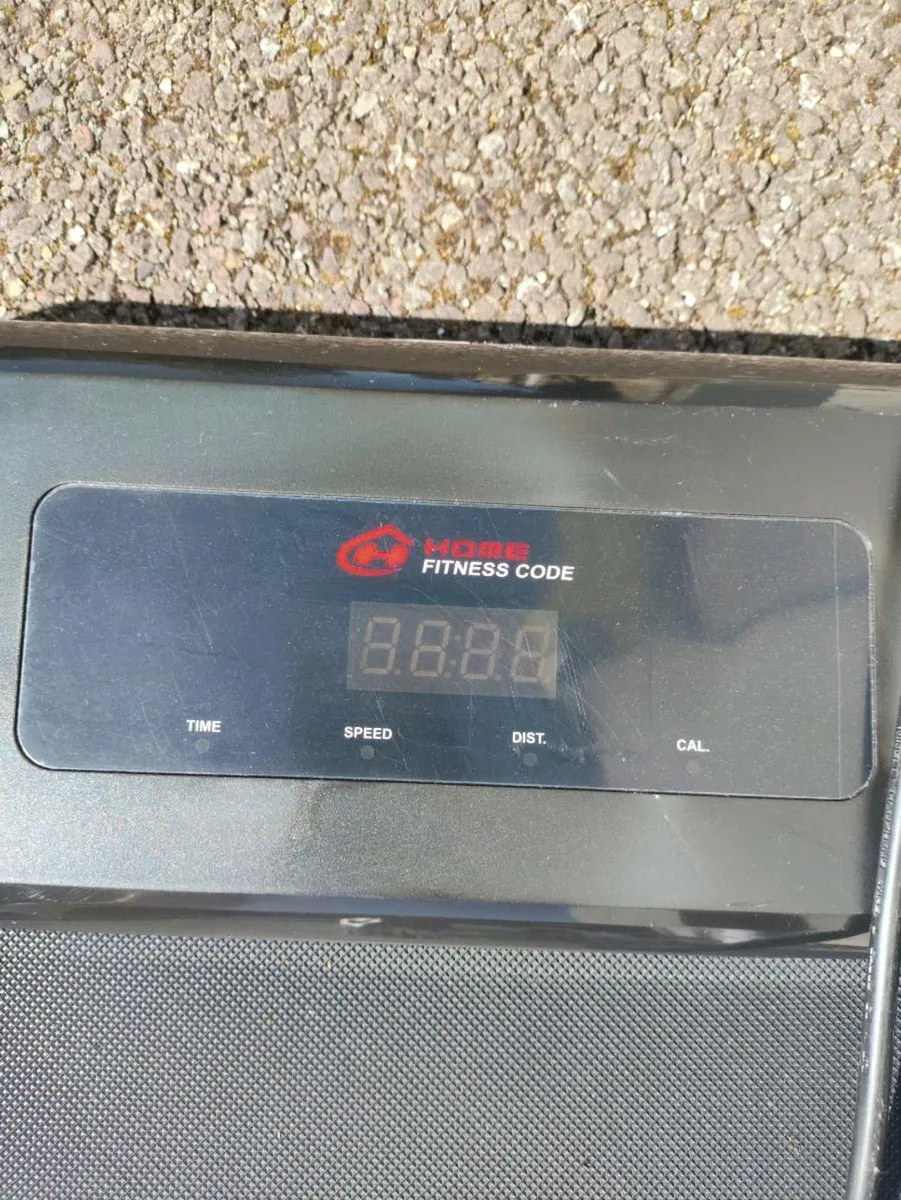Fitness core treadmill - Image 4