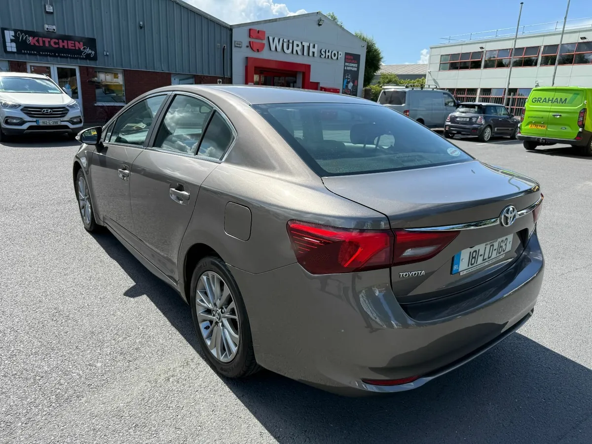 Toyota Avensis 2018 1.6D - Image 2
