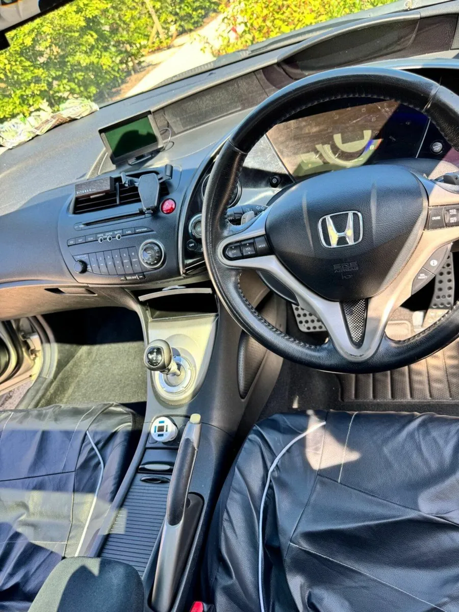Honda Civic 2008 - Image 3