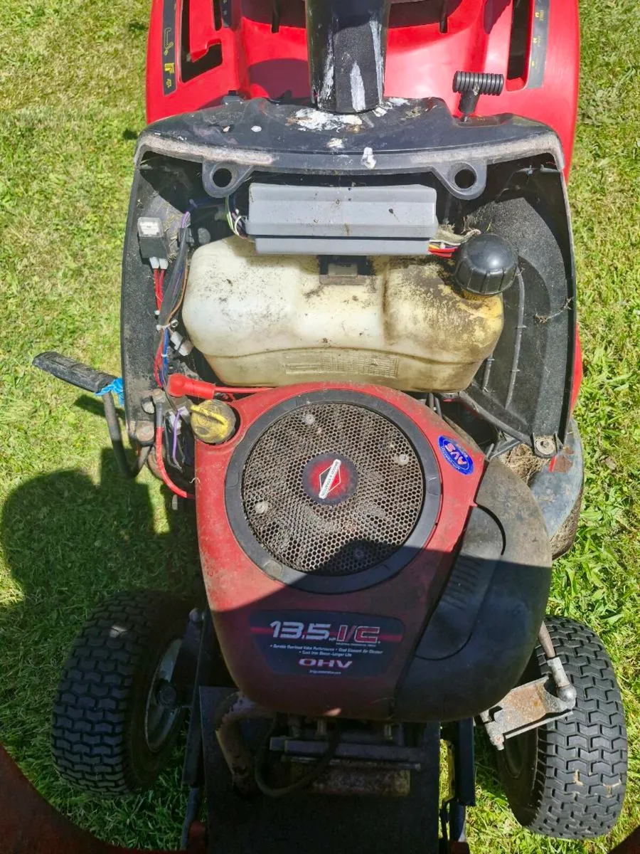 Castlegarden Ride on Mower Delivery available - Image 4
