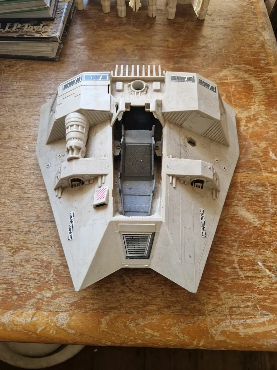 Vintage Star Wars Snowspeeder - Image 1