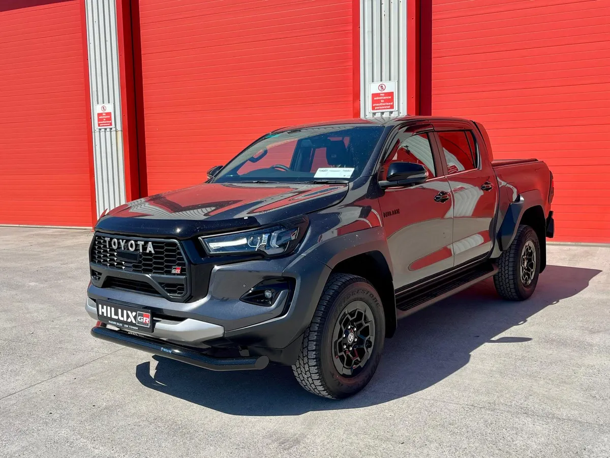2025 Toyota Hilux GR Sport IllI - Image 1