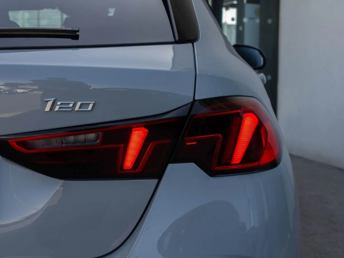 BMW 1 Series 120 - Image 4