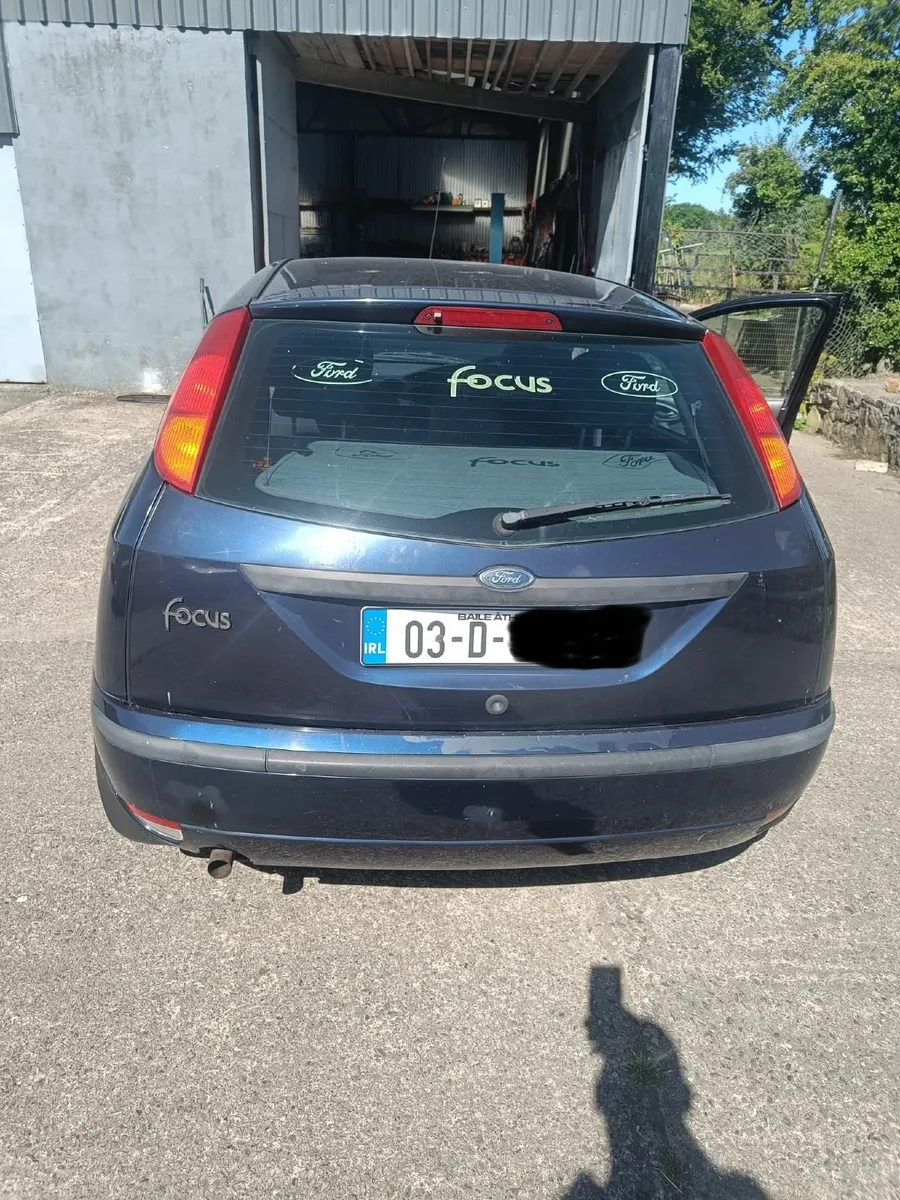 Ford Focus 2003 - Image 2