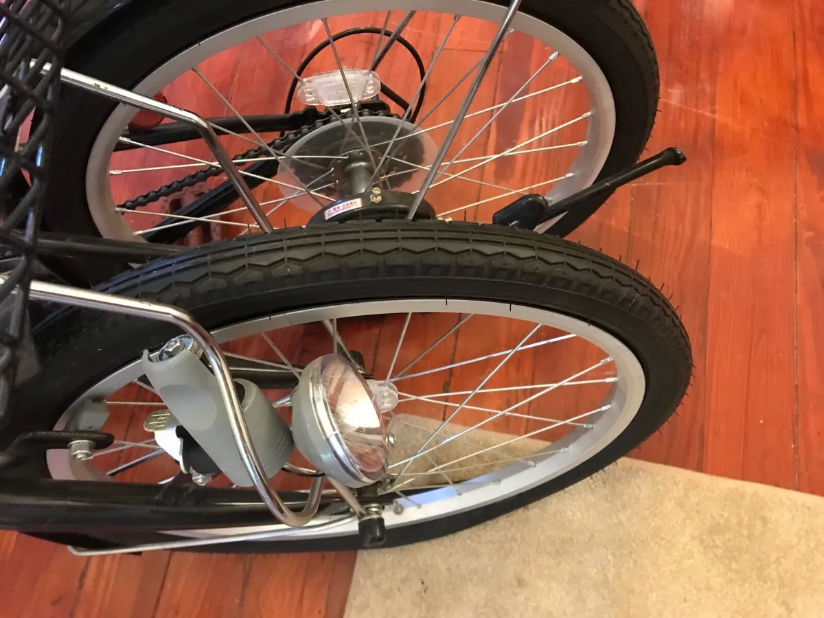 Adult bike folding  carry bag, wrench  carry seat. - Image 4