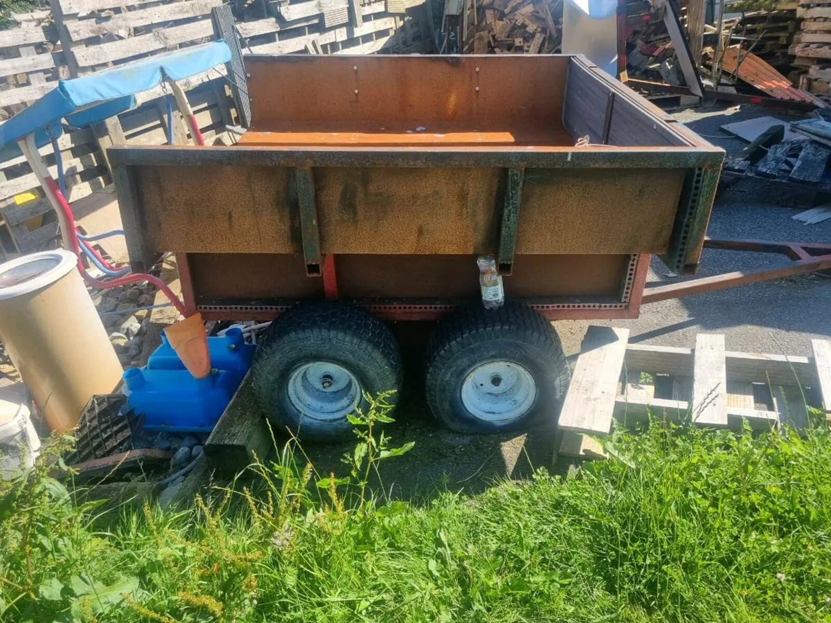 Trailer - Image 1