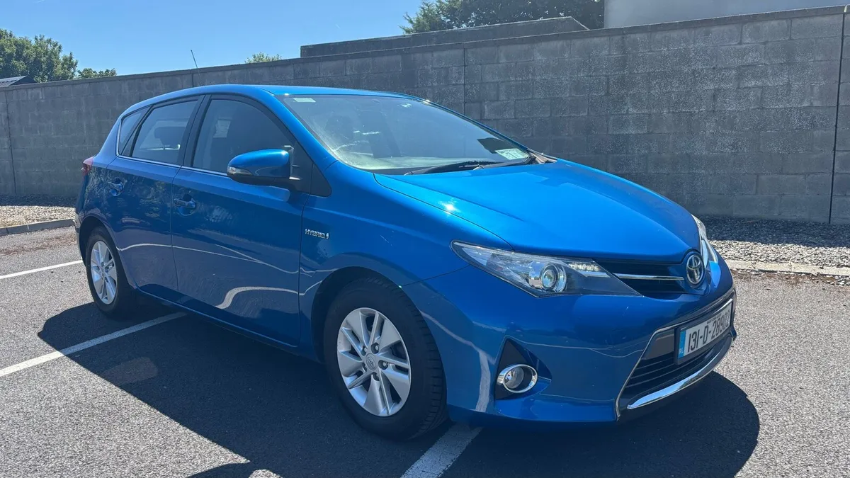 2013 Auris 1.8 Petrol/Hybrid**NCT 07/25**Tax 04/26 - Image 1