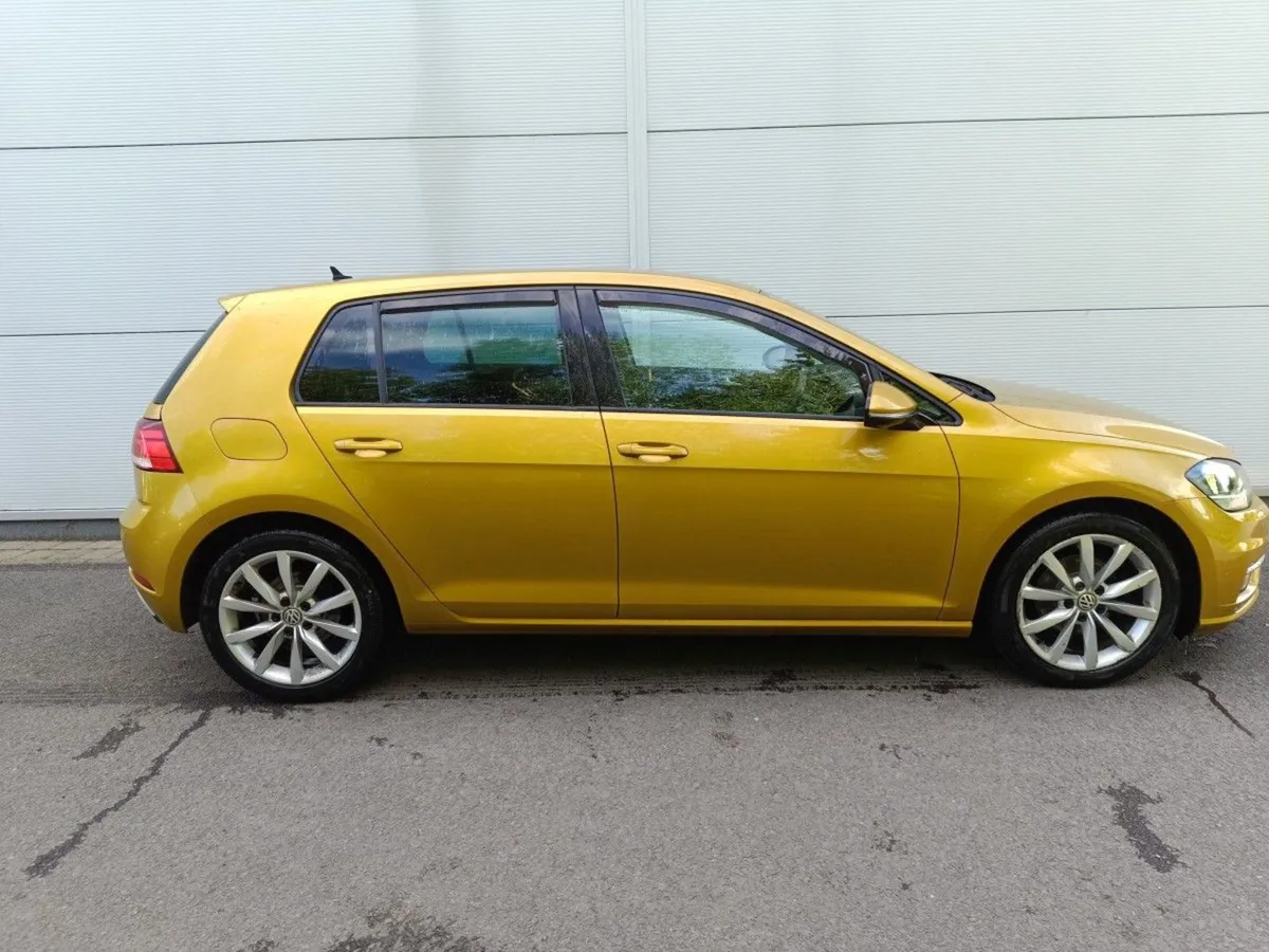 Volkswagen Golf 1.0 TSI 5DR 110HP Highline Mint V - Image 2