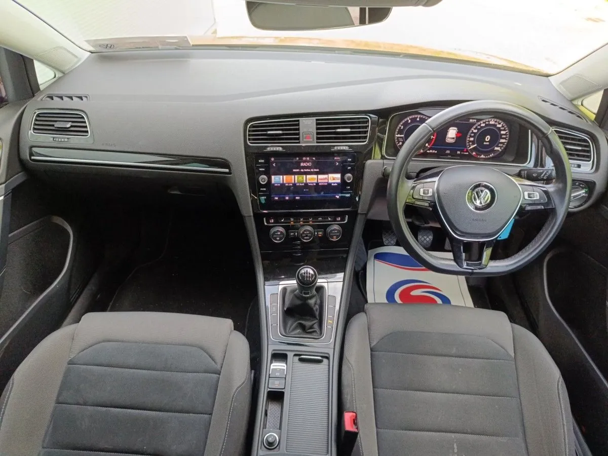 Volkswagen Golf 1.0 TSI 5DR 110HP Highline Mint V - Image 4