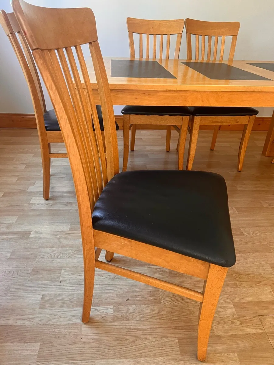 Kitchen table and chairs - Image 3