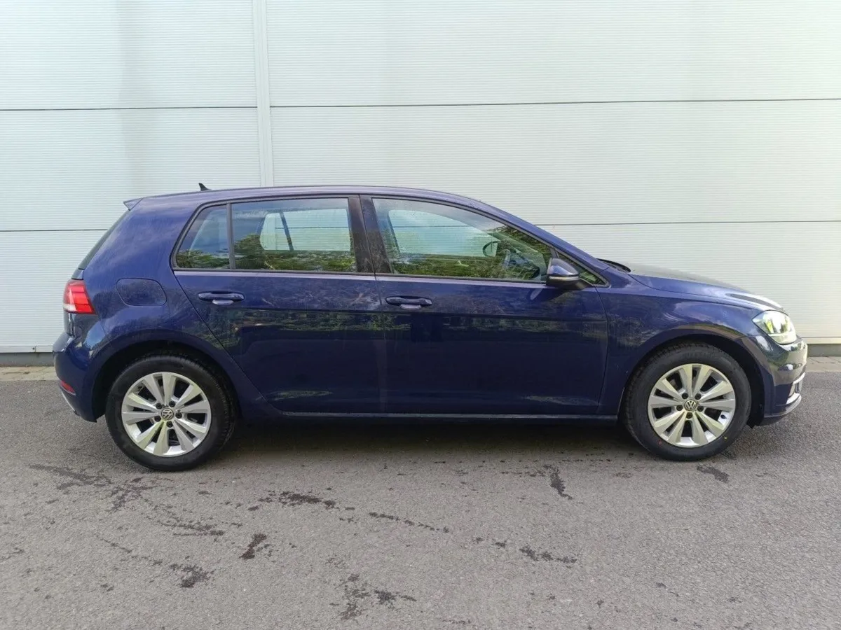 Volkswagen Golf 1.0 TSI 5DR 110HP Comfortline - Image 2