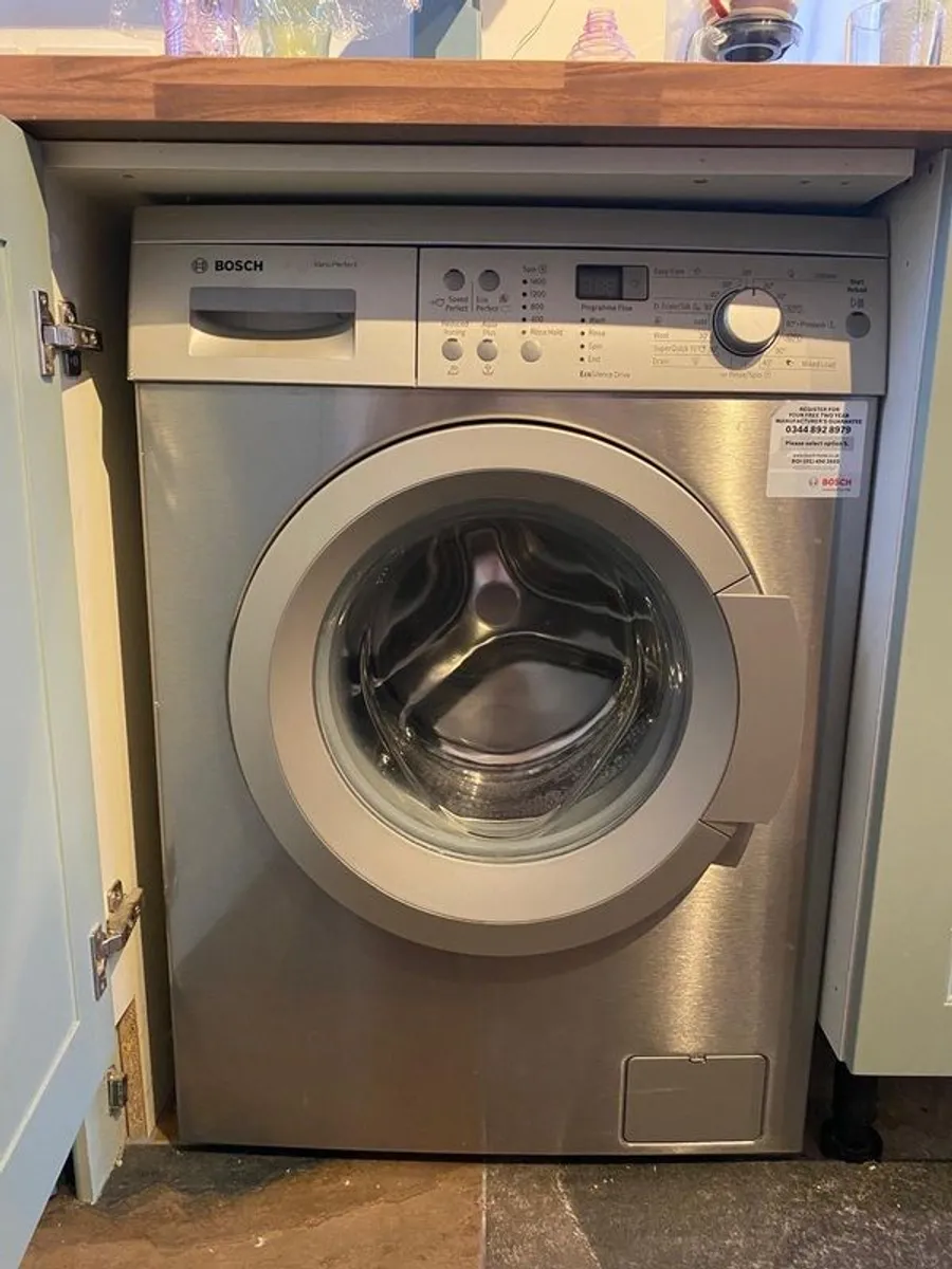 Bosch  VarioPerfect 8kg 1400 Spin Freestanding Washing Machine - Image 1