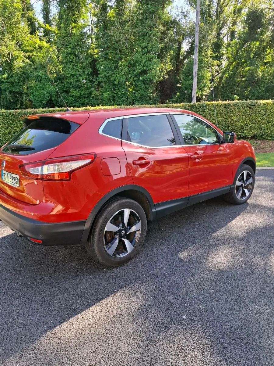 Nissan Qashqai 1.5 DCi N-Connecta 110ps 5DR - Image 1