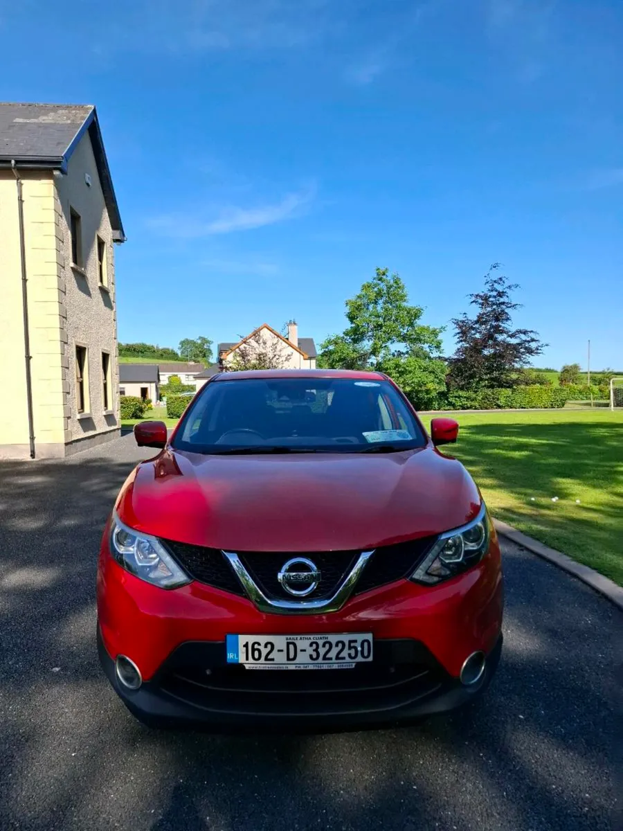 Nissan Qashqai 1.5 DCi N-Connecta 110ps 5DR - Image 3