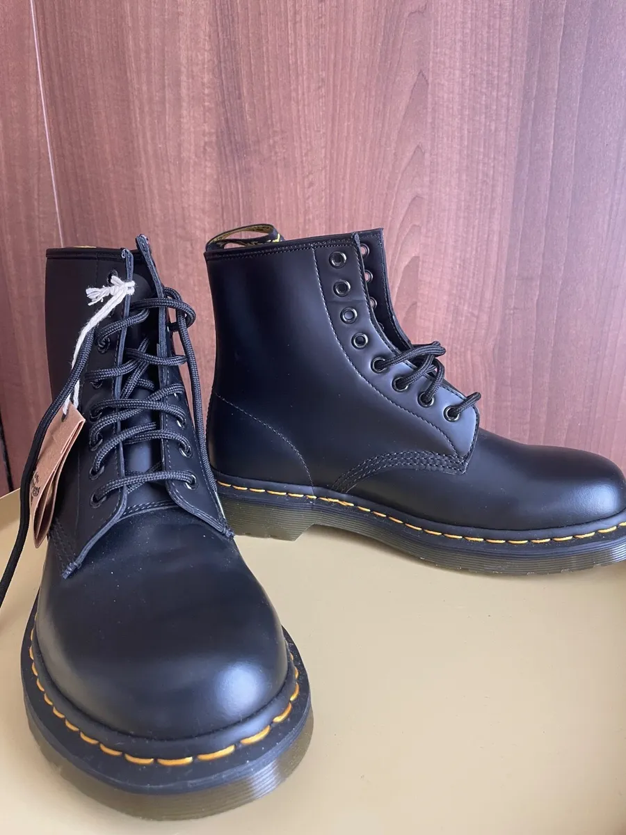 Doc Martens new  ladies boots size 7. - Image 4