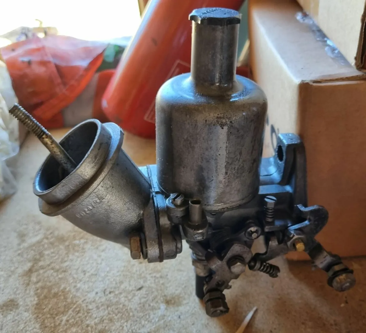 Vintage car parts - Image 4