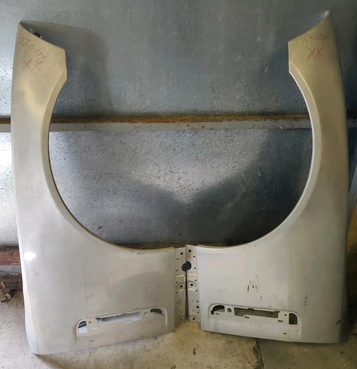 JAGUAR PAIR  XK  FRONT WINGS - Image 1