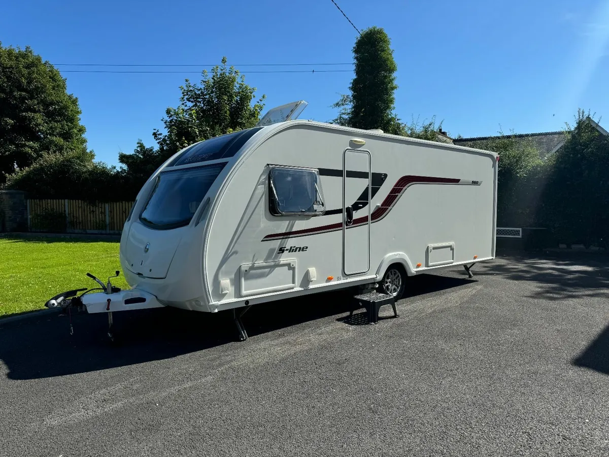 2015 Swift S-Line M-Movers Air Awning Island Bed. - Image 1