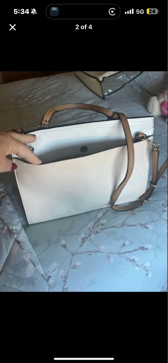Guess Handbag - Image 2