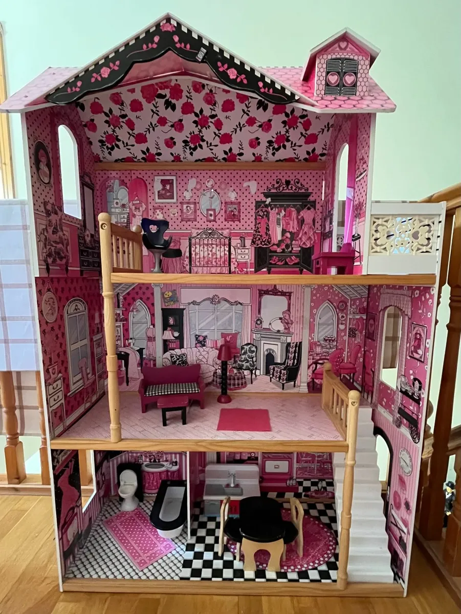 Doll House