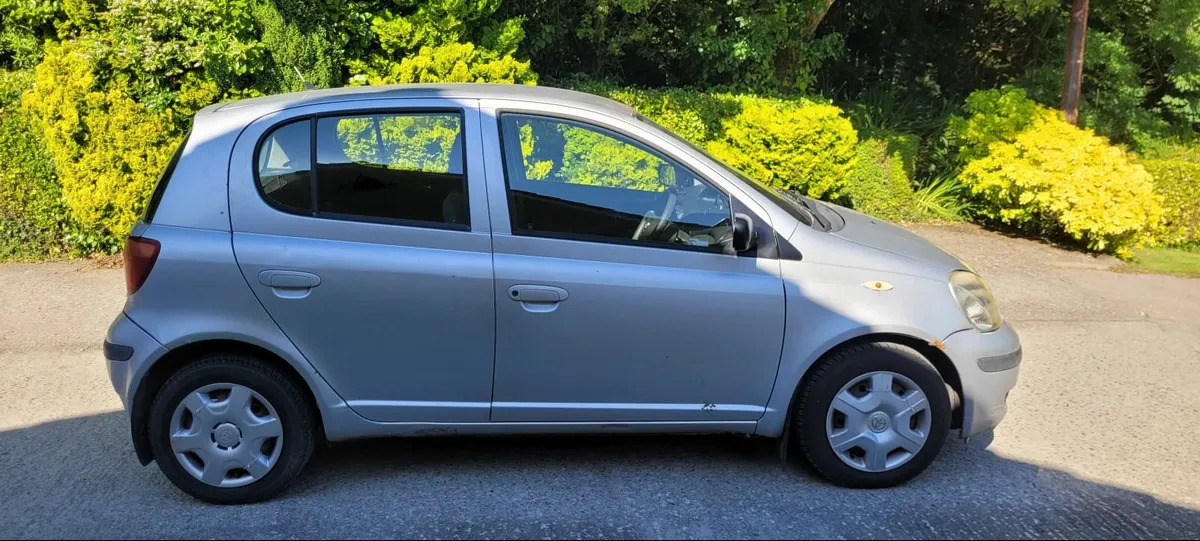 Toyota Yaris 2005 - Image 1