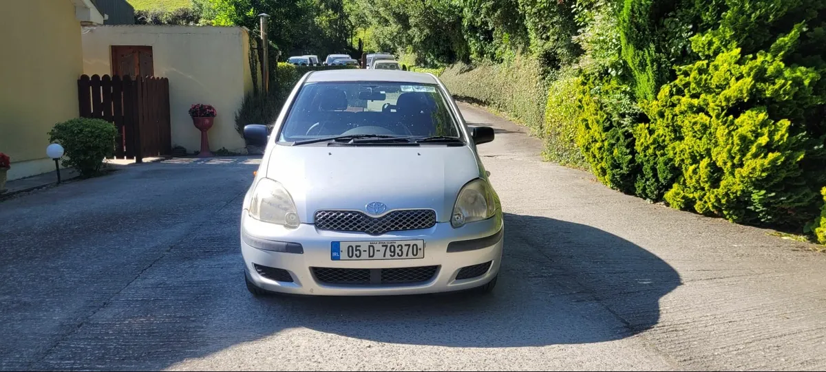 Toyota Yaris 2005 - Image 3