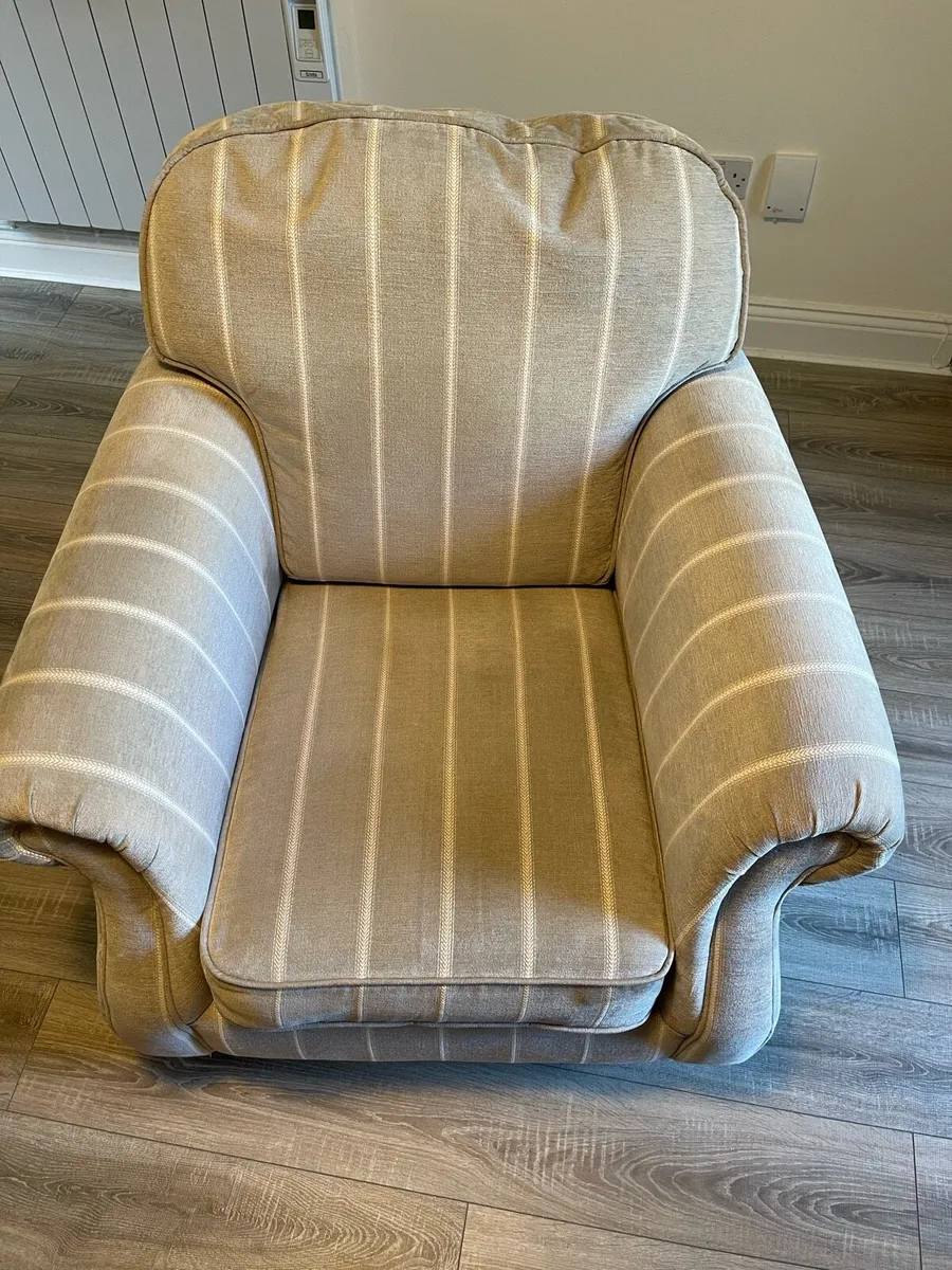 Chair - Image 3
