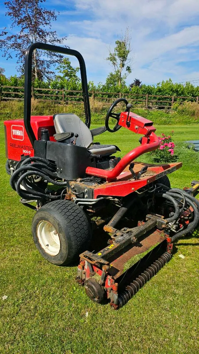 Toro 3100d Sidewinder Reel Mower - Image 1